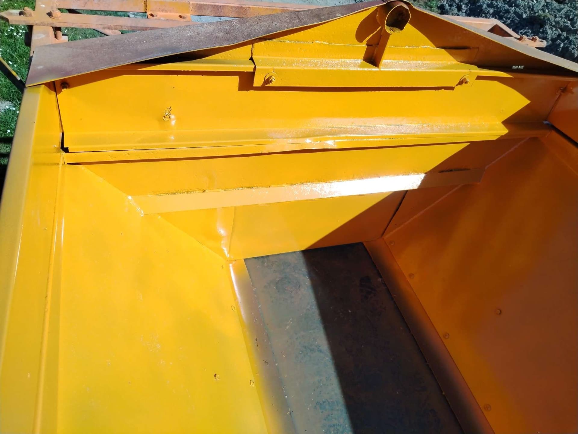 Rénovation remorque par sablage