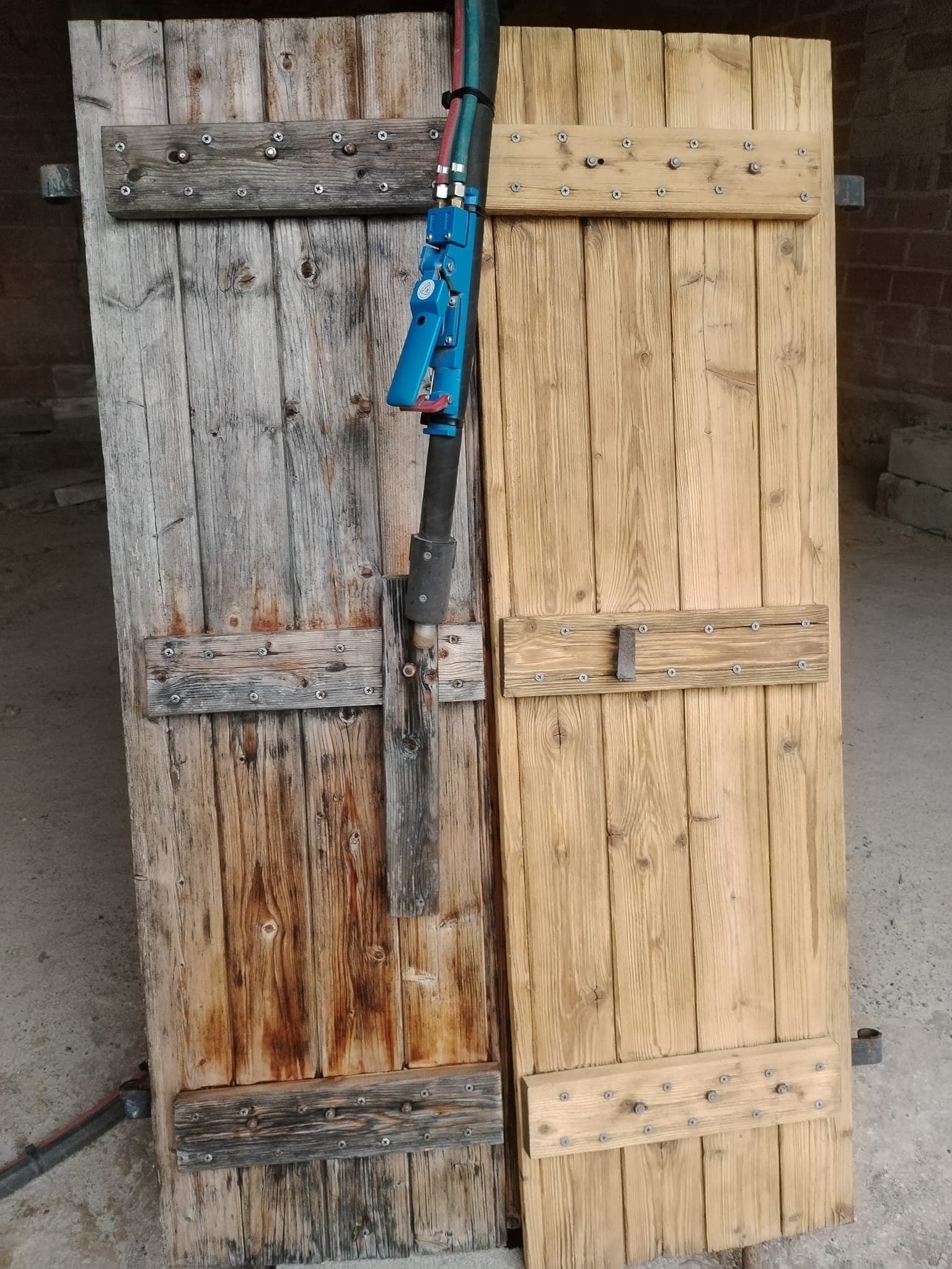 Décapage volets en bois